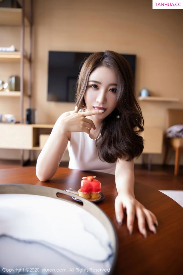 谢芷馨  [XiuRen]高清写真图 2020.08.13 No.2441 绯月樱-Cherry第70张图片